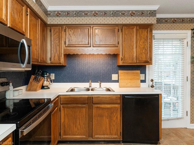 2202 Huntington Road B5, Burlington, NC 27215