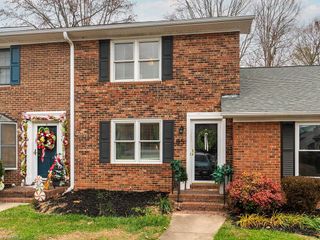 2202 Huntington Road B5, Burlington, NC 27215