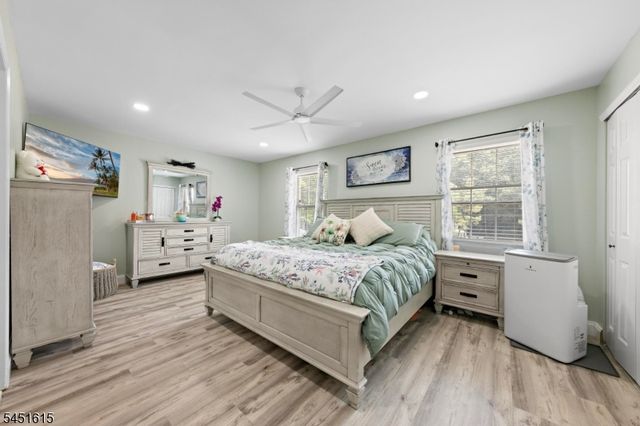 344 Constitution Cir, North Brunswick Twp., NJ 08902