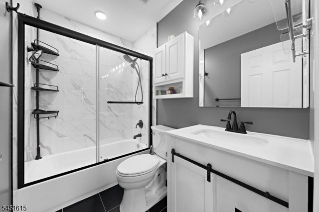 344 Constitution Cir, North Brunswick Twp., NJ 08902