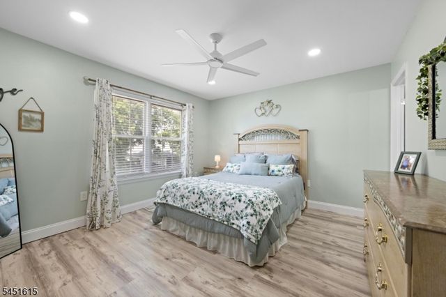 344 Constitution Cir, North Brunswick Twp., NJ 08902