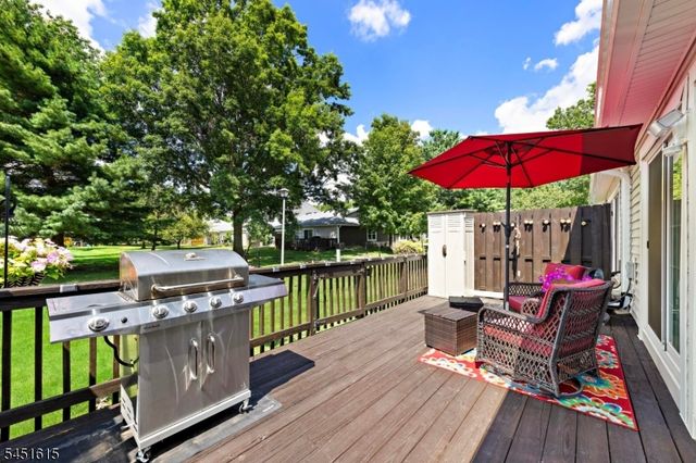 344 Constitution Cir, North Brunswick Twp., NJ 08902