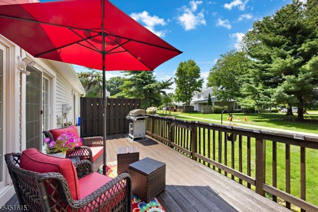 344 Constitution Cir, North Brunswick Twp., NJ 08902