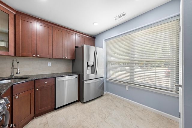 344 Constitution Cir, North Brunswick Twp., NJ 08902