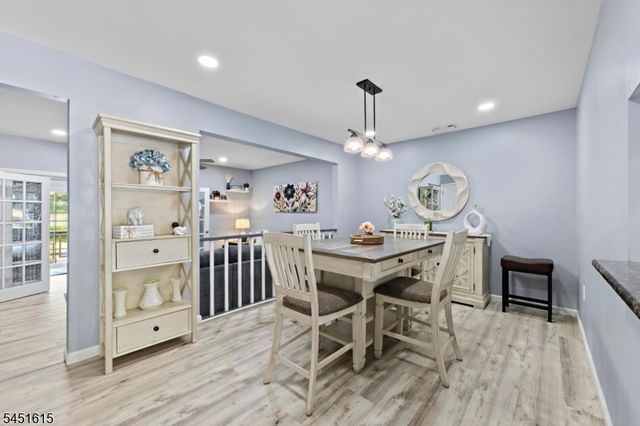 344 Constitution Cir, North Brunswick Twp., NJ 08902