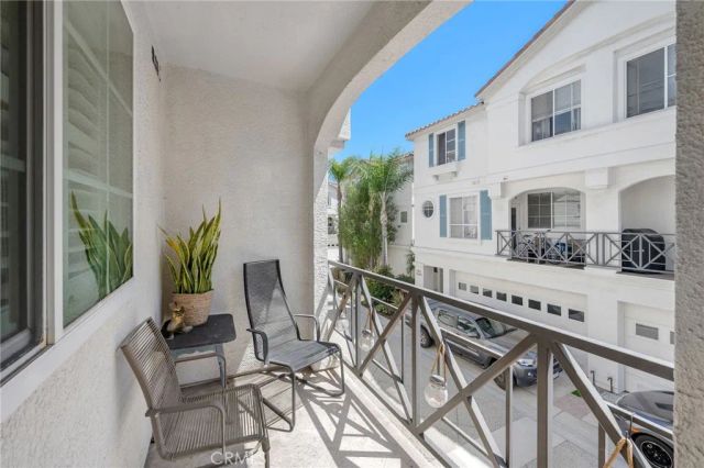 5439 Marine Avenue, Hawthorne, CA 90260