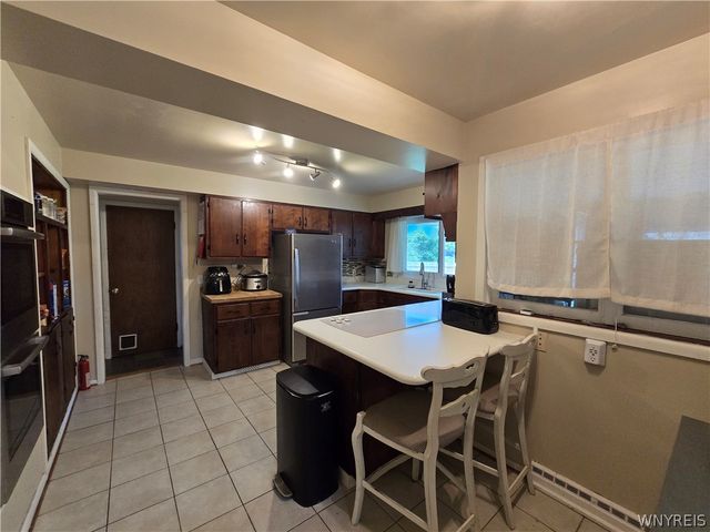 4429 Lake Avenue, Lockport Town, NY 14094
