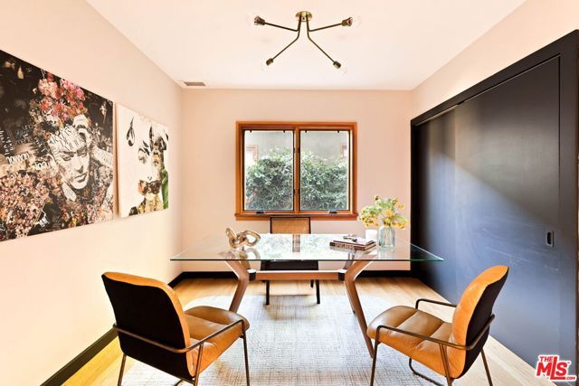 432 Howland Canal, Los Angeles, CA 90291