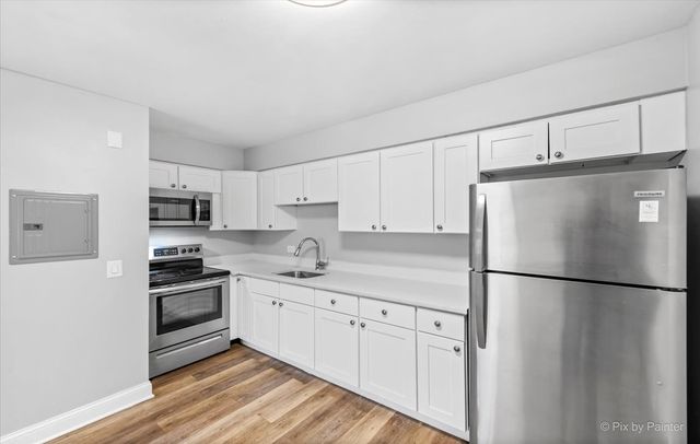 1110 N Wheeling Road 2C, Mount Prospect, IL 60056