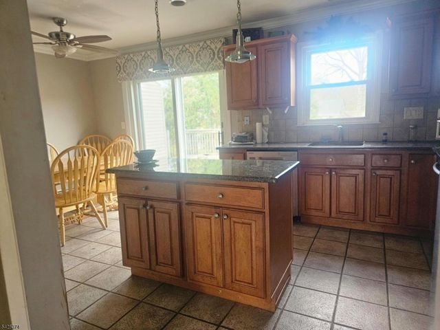 29 Belton St, Byram Twp., NJ 07874