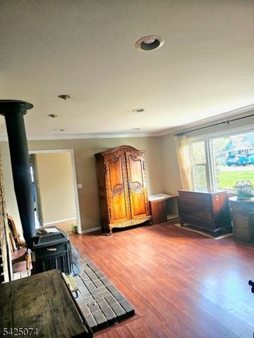 29 Belton St, Byram Twp., NJ 07874