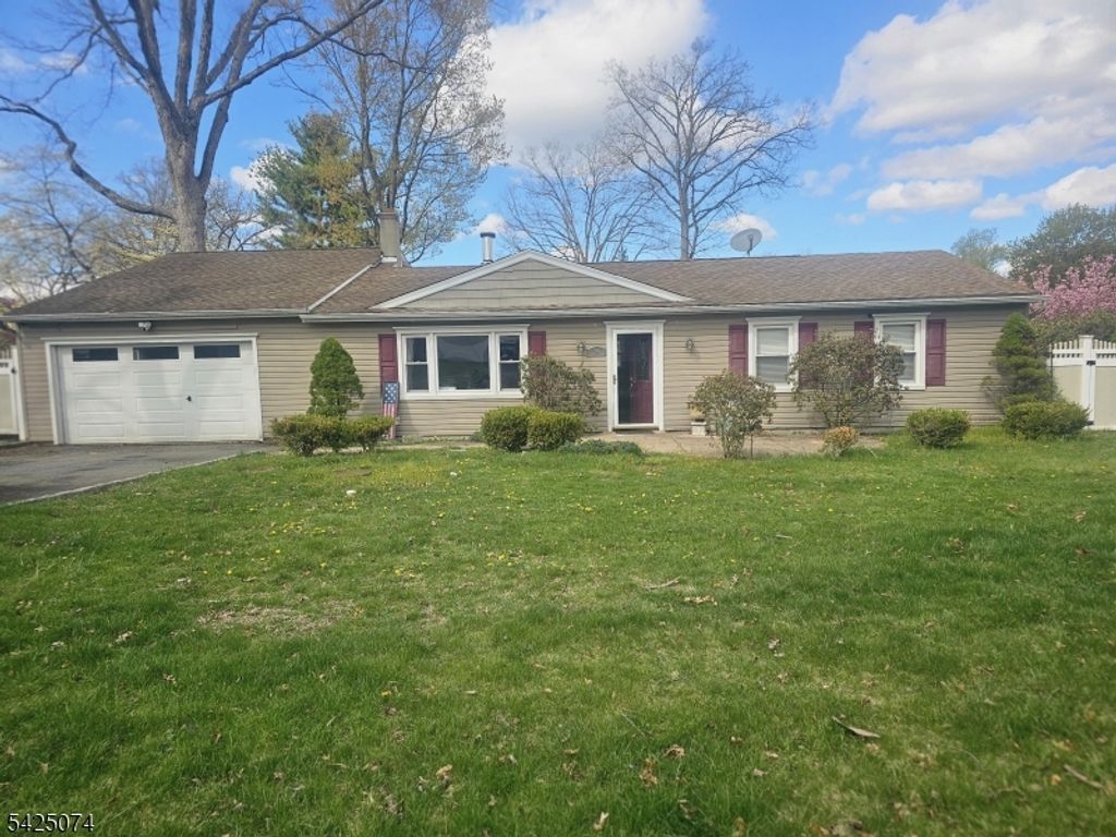 29 Belton St, Byram Twp., NJ 07874