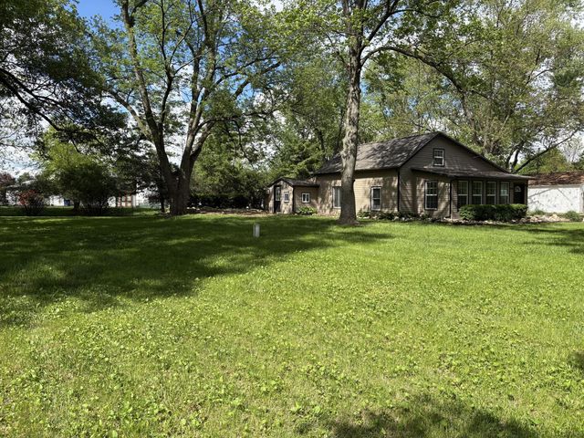 1896 Dyer Road, Grove City, OH 43123