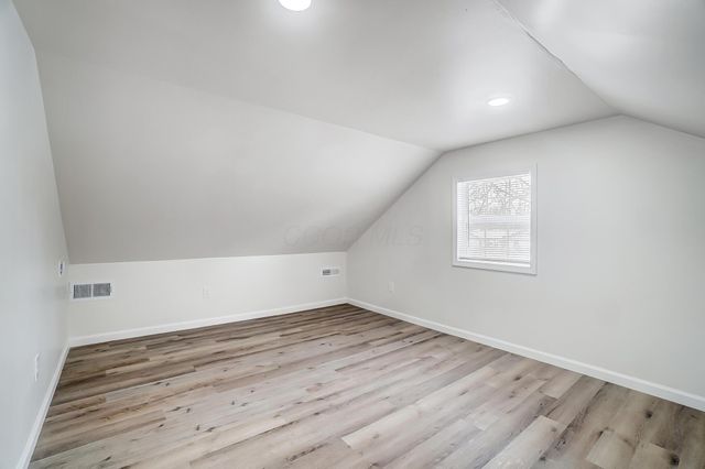 1896 Dyer Road, Grove City, OH 43123