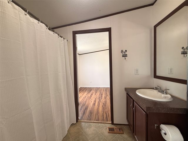 9100 Idaho Street, Joshua, TX 76058