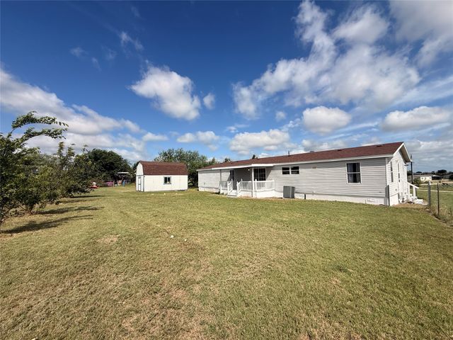 9100 Idaho Street, Joshua, TX 76058