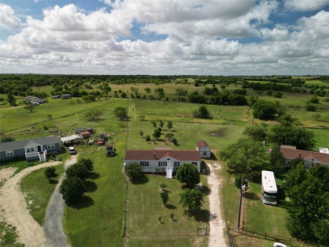 9100 Idaho Street, Joshua, TX 76058