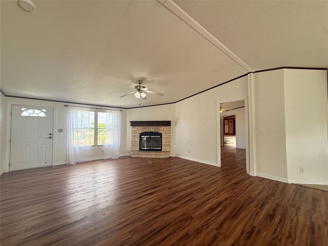 9100 Idaho Street, Joshua, TX 76058