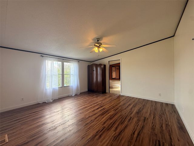9100 Idaho Street, Joshua, TX 76058