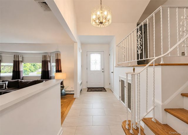 866 Abbott Street, East Meadow, NY 11554