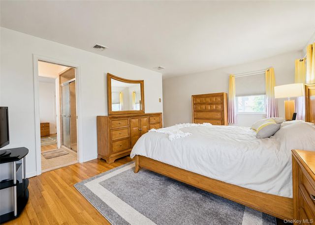 866 Abbott Street, East Meadow, NY 11554