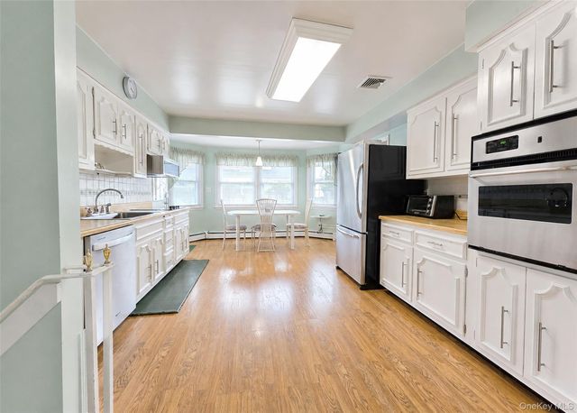 866 Abbott Street, East Meadow, NY 11554