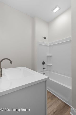4406 Stone Wynde Dr, Louisville, KY 40272