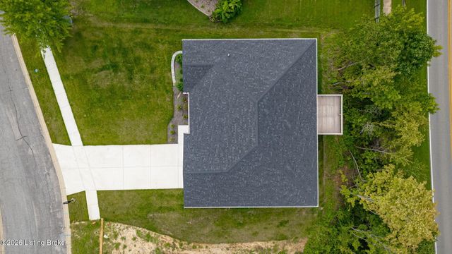 4406 Stone Wynde Dr, Louisville, KY 40272