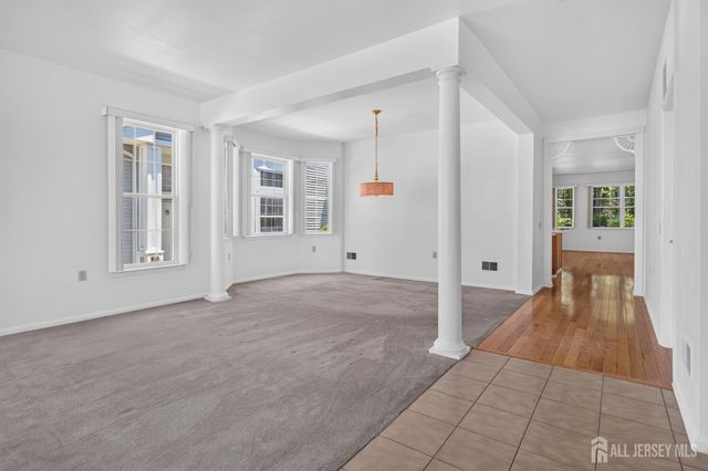 20 Valley Stream Place, Barnegat, NJ 08005
