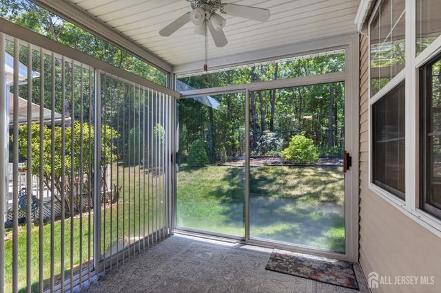 20 Valley Stream Place, Barnegat, NJ 08005