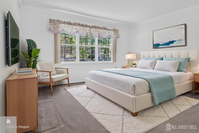 20 Valley Stream Place, Barnegat, NJ 08005