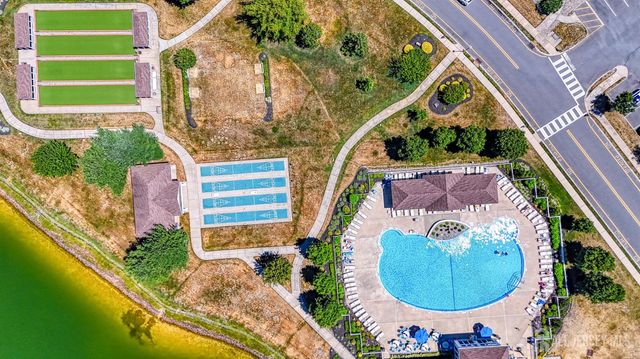 20 Valley Stream Place, Barnegat, NJ 08005