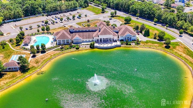 20 Valley Stream Place, Barnegat, NJ 08005
