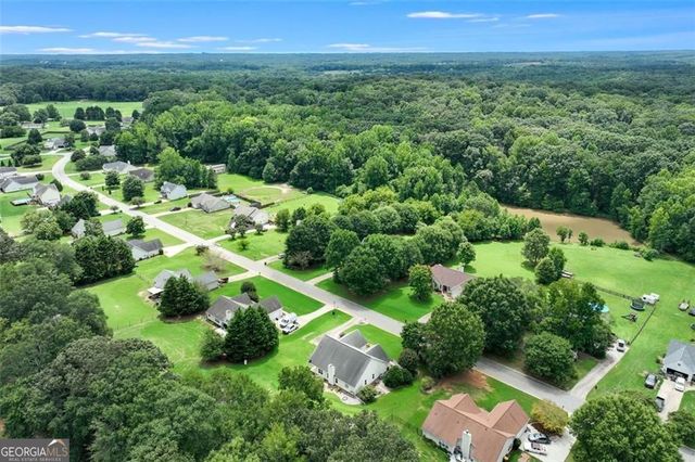 406 Kiley Drive, Hoschton, GA 30548