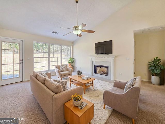 406 Kiley Drive, Hoschton, GA 30548