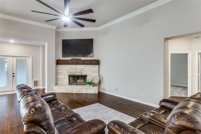 8624 Tucker Drive, Godley, TX 76044