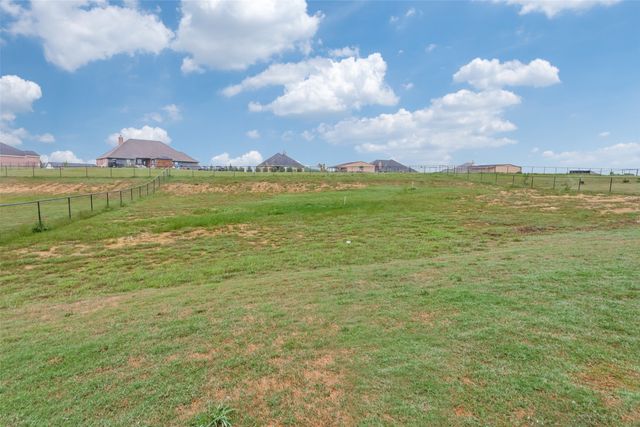 8624 Tucker Drive, Godley, TX 76044
