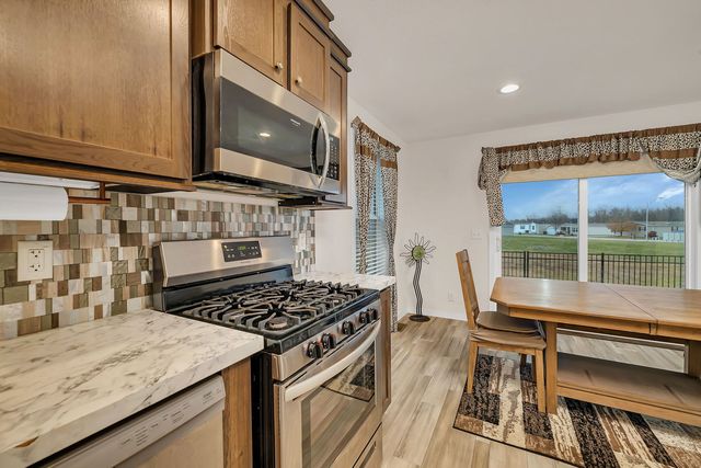 22405 S Cedar Drive, Channahon, IL 60410