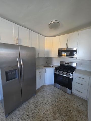 1815 Hillcrest Avenue, Lake Worth Beach, FL 33461