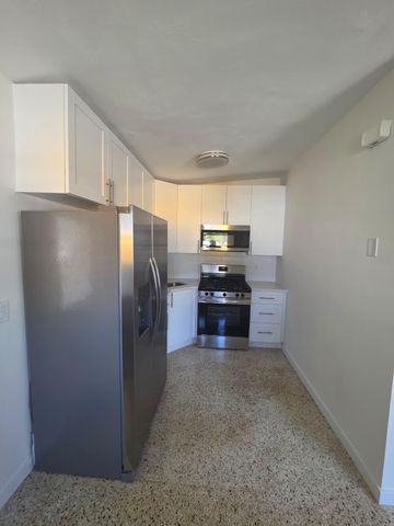 1815 Hillcrest Avenue, Lake Worth Beach, FL 33461