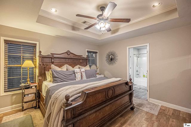 327 HEDGE HILL COVE, Calhoun, LA 71225