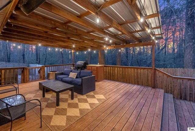 327 HEDGE HILL COVE, Calhoun, LA 71225