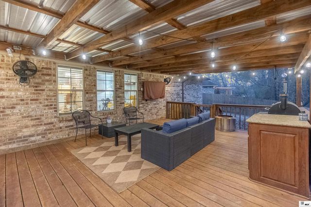 327 HEDGE HILL COVE, Calhoun, LA 71225