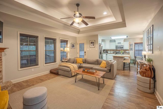 327 HEDGE HILL COVE, Calhoun, LA 71225