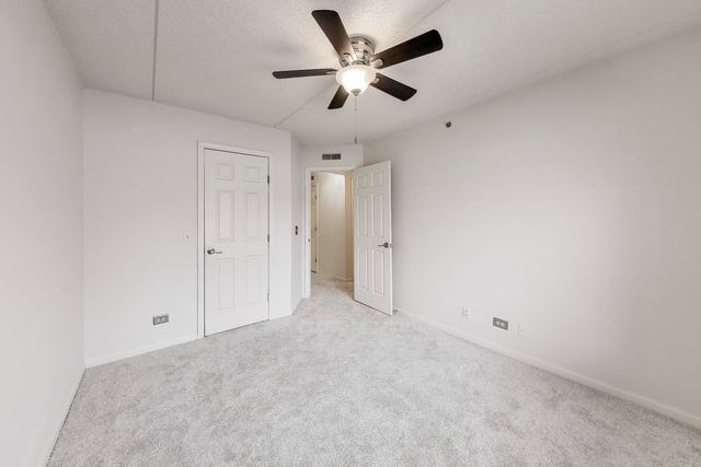 710 Creekside Drive 110A, Mount Prospect, IL 60056