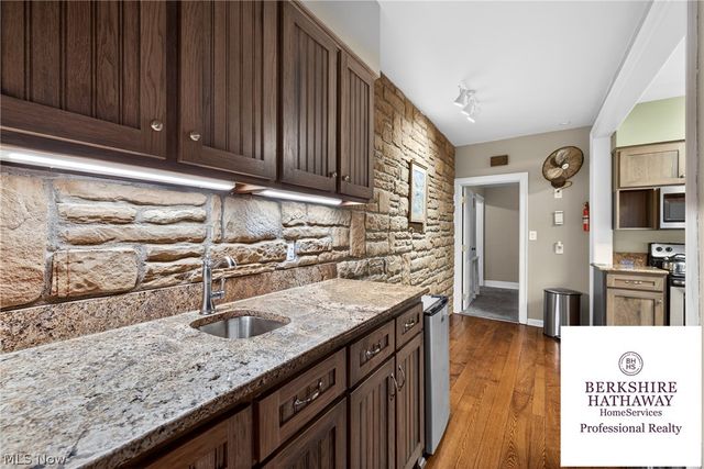 3555 Birch Tree Path, Cleveland Heights, OH 44121