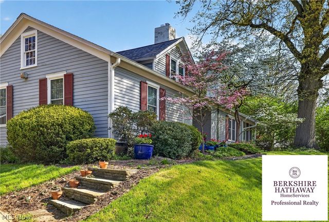 3555 Birch Tree Path, Cleveland Heights, OH 44121