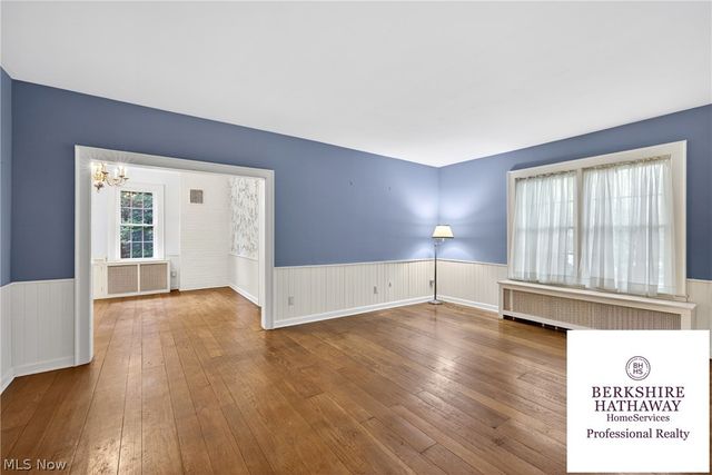 3555 Birch Tree Path, Cleveland Heights, OH 44121