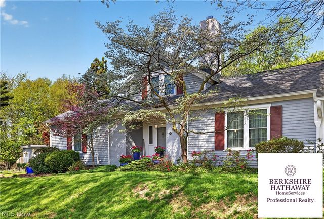 3555 Birch Tree Path, Cleveland Heights, OH 44121