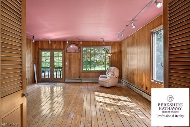 3555 Birch Tree Path, Cleveland Heights, OH 44121